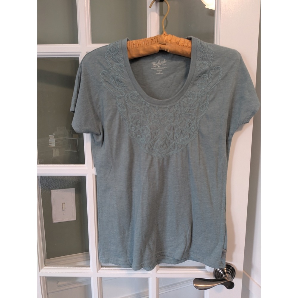 Woolrich Womens Medium Sage Green Short Sleeve Embroidered Scoop Neck Top 7368